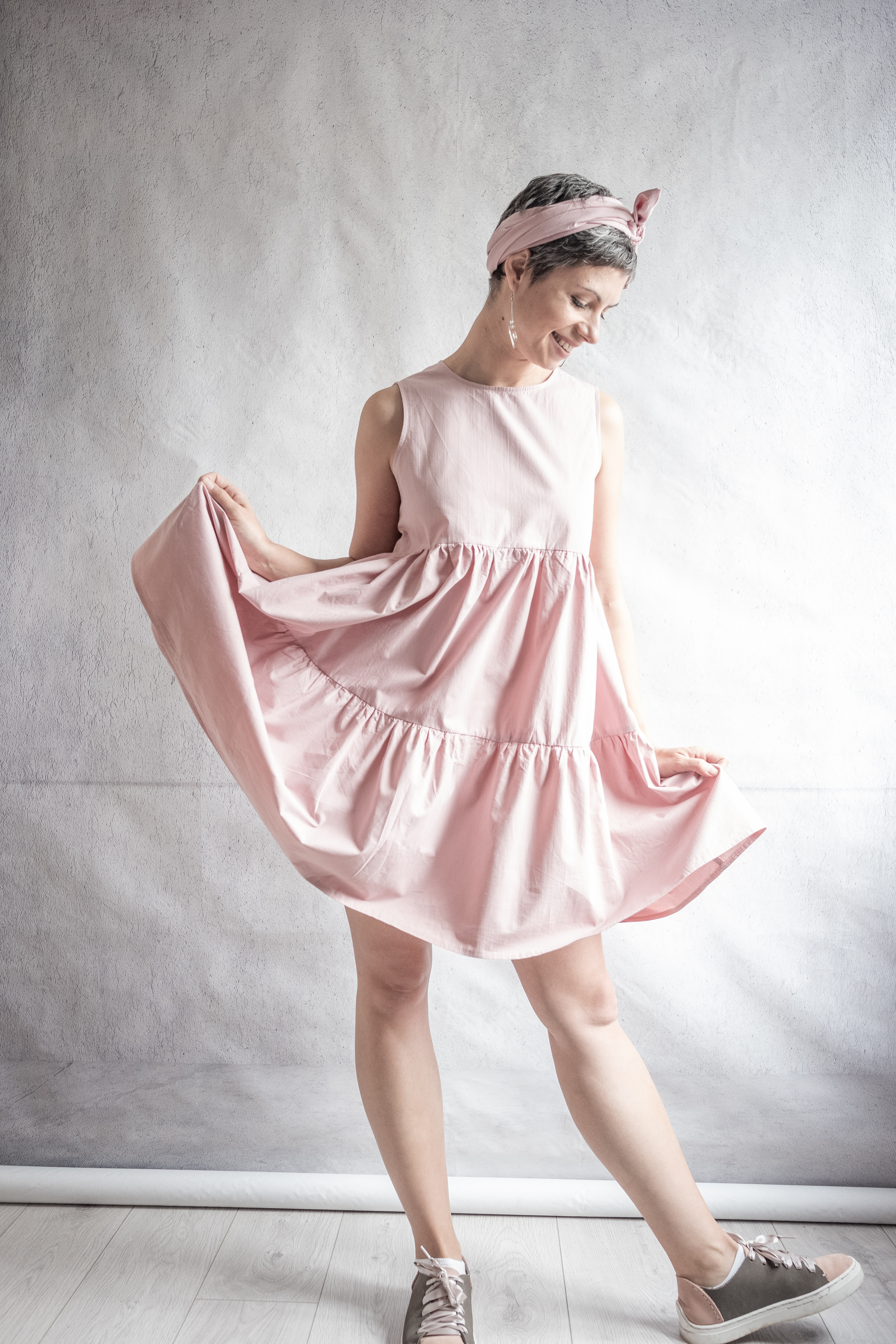 DIY Pink sleeveless tiered dress in cotton poplin 